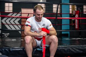 Wrapping hands for Muaythai